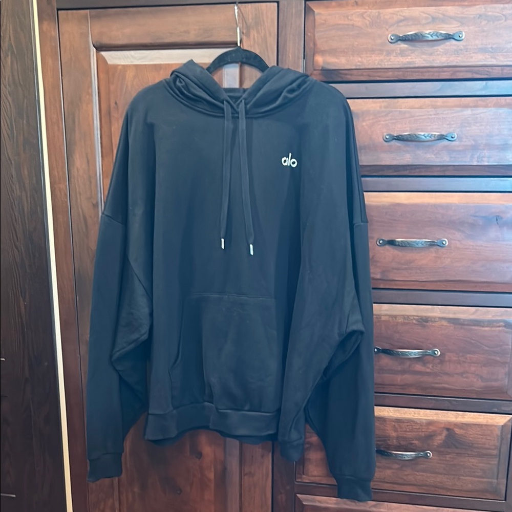 ALO Yoga Black Pullover Hoodie Sweatshirt